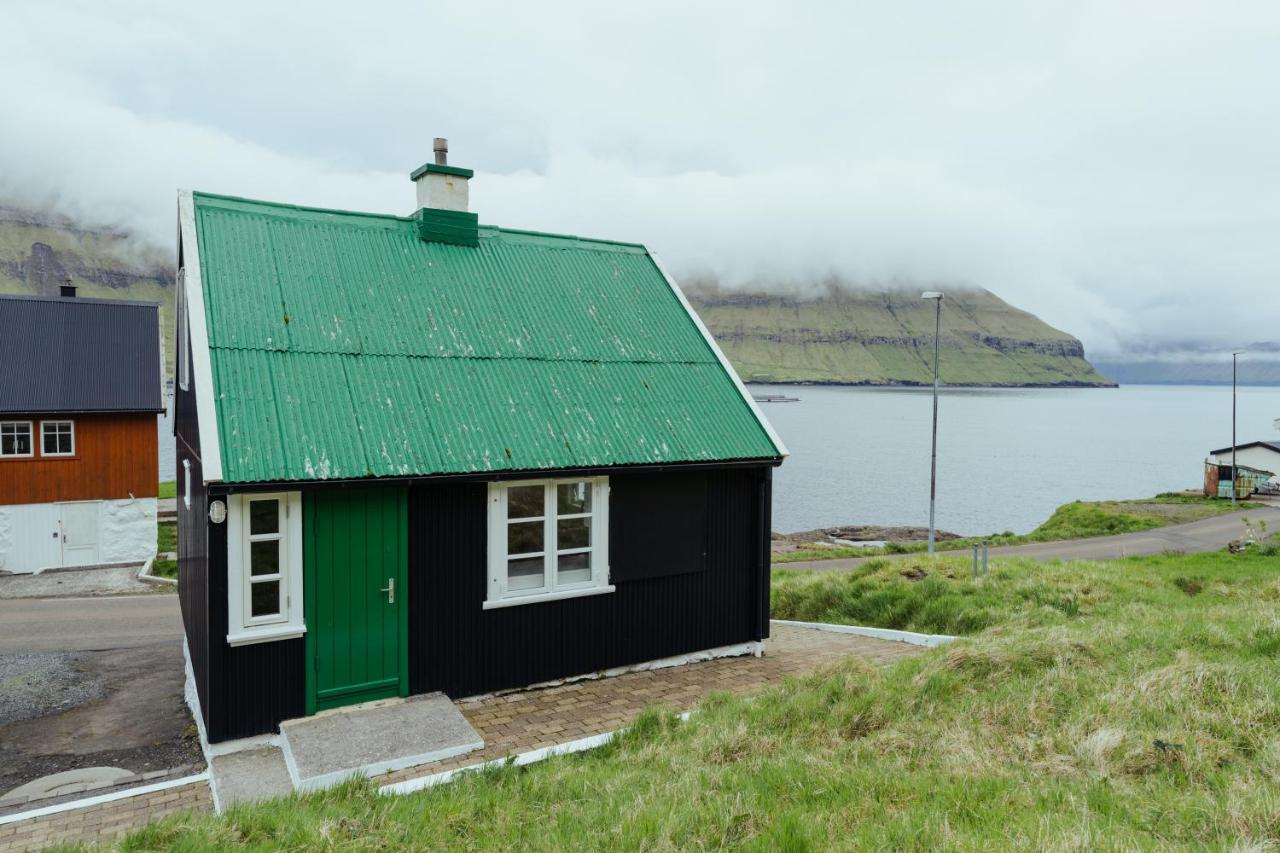 Authentic Faroese House / Unique Location / Nature Hellurnar Exteriör bild